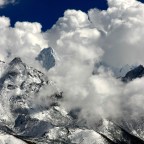 Kén(y)es ügyek a Himalájában